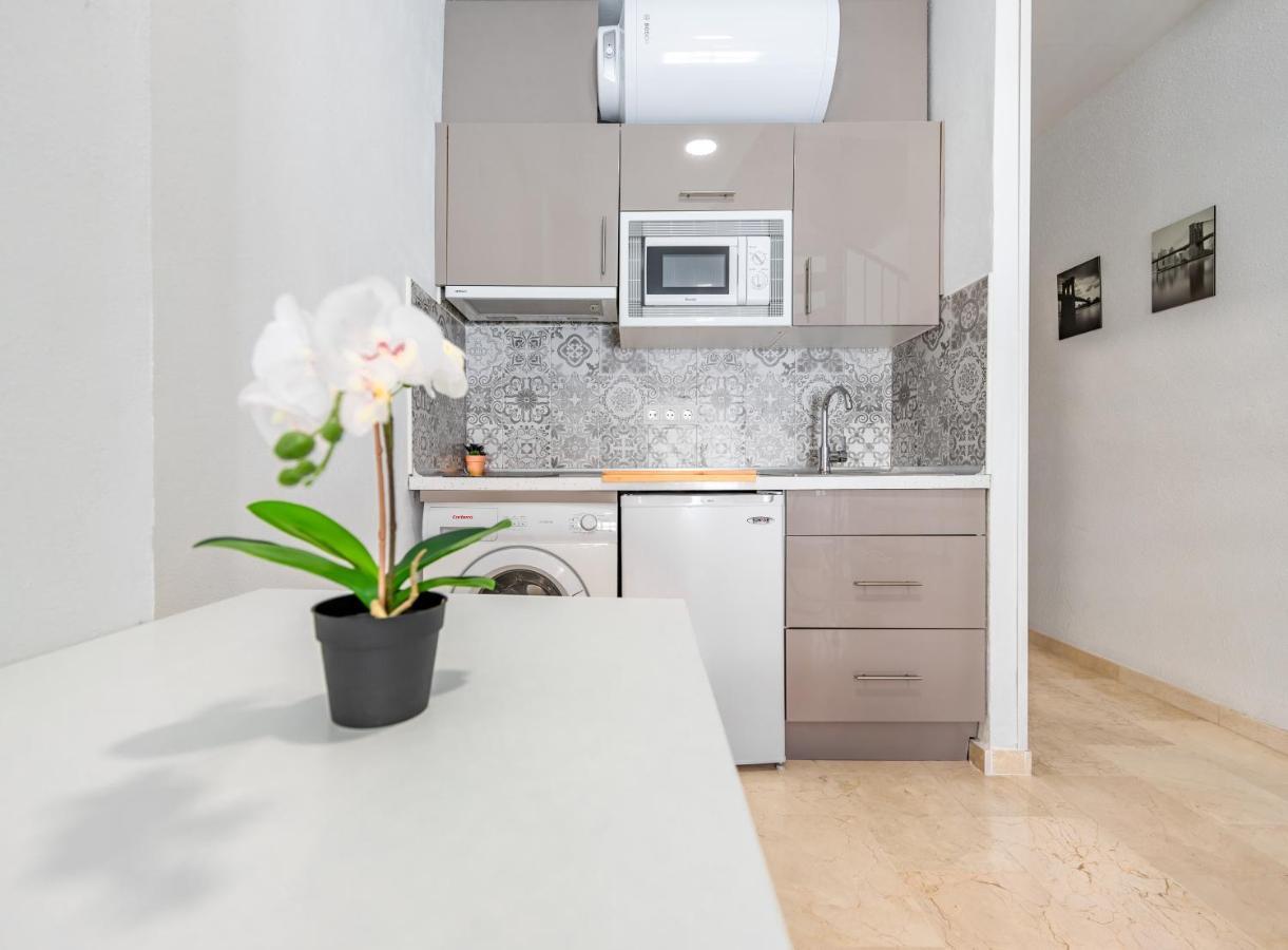 Private Rooftop & Elegant Studio - Center By Rems Διαμέρισμα Μάλαγα Εξωτερικό φωτογραφία