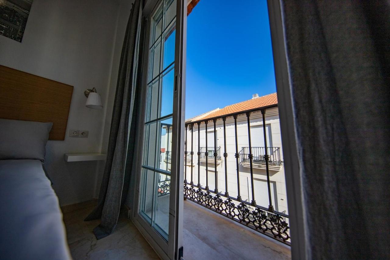 Private Rooftop & Elegant Studio - Center By Rems Διαμέρισμα Μάλαγα Εξωτερικό φωτογραφία